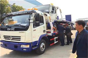 呼玛汽车道路救援拖车价格